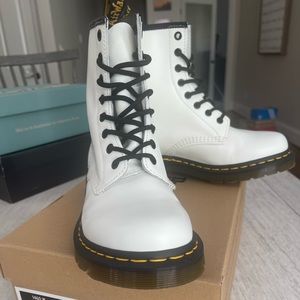 Dr Martens 1460, white, standard fit